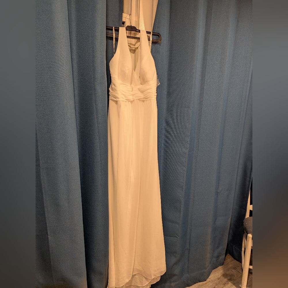Elegant White Halter Sweep Train Dress
